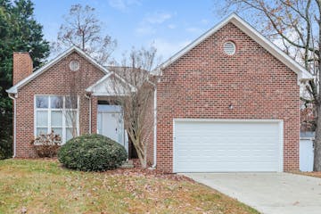 9 Oliver Ct Greensboro, NC 27406